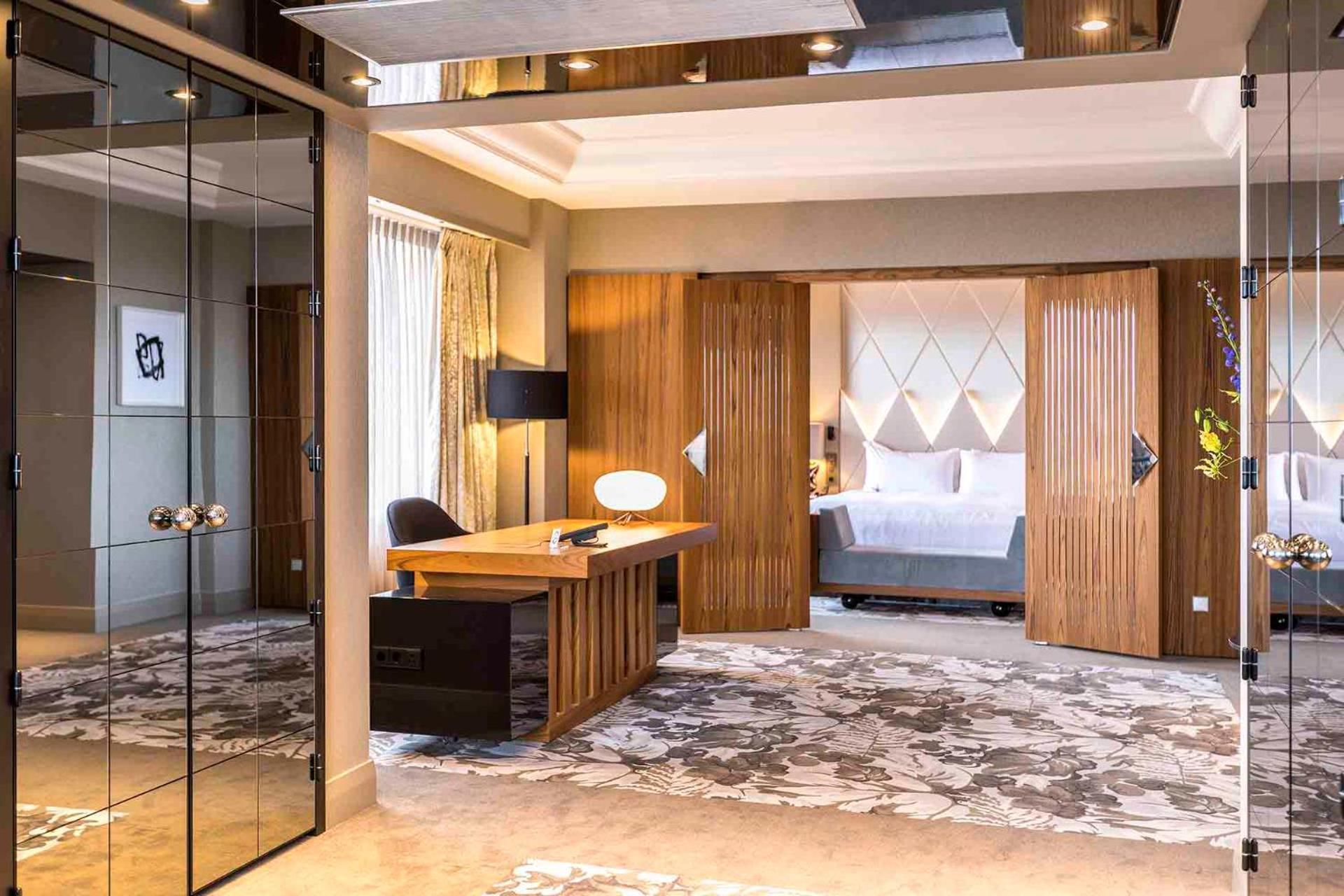 Okura – The Leading Of The World Hotel 5*