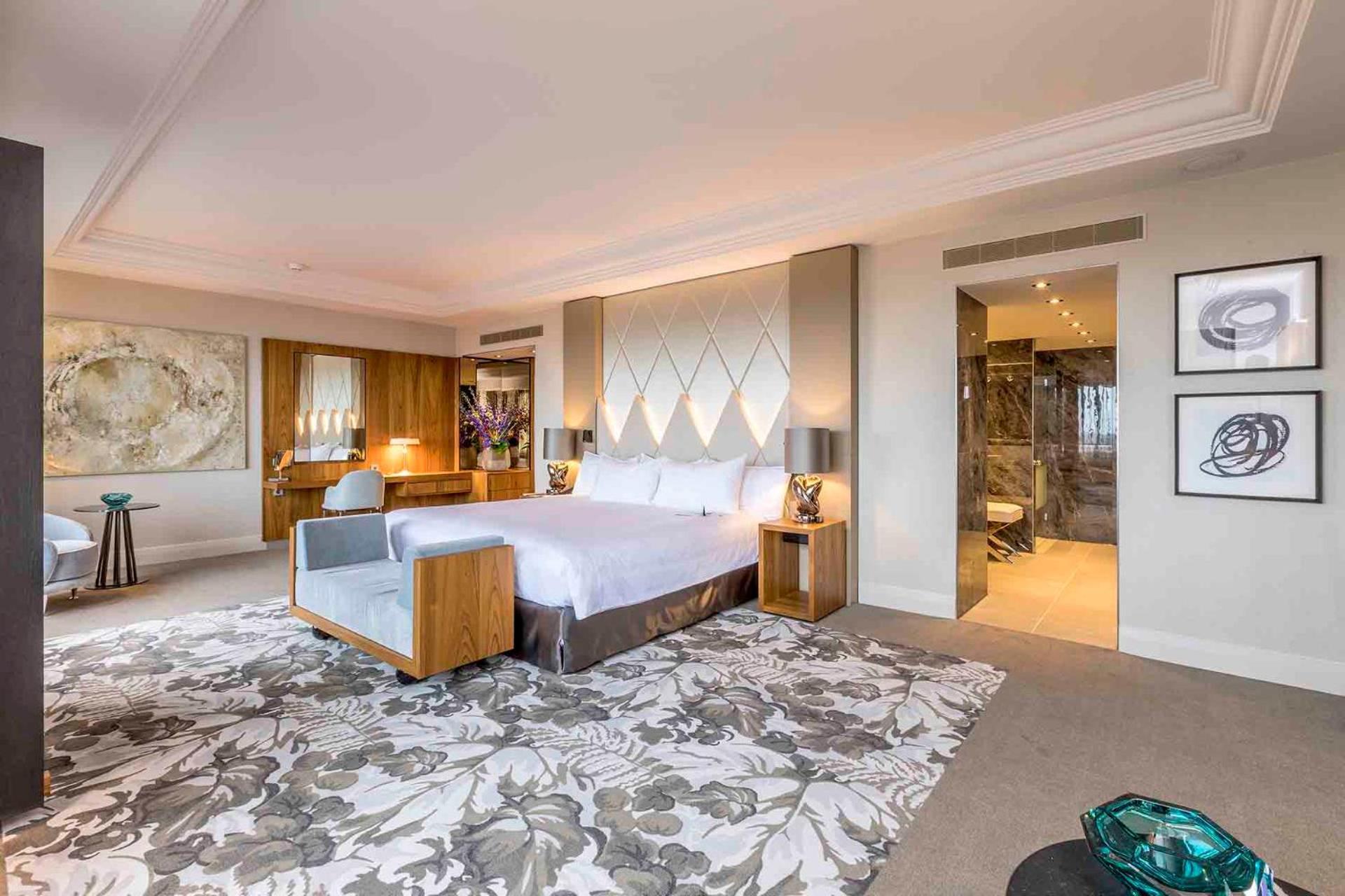 Okura – The Leading Of The World 5* Amsterdam